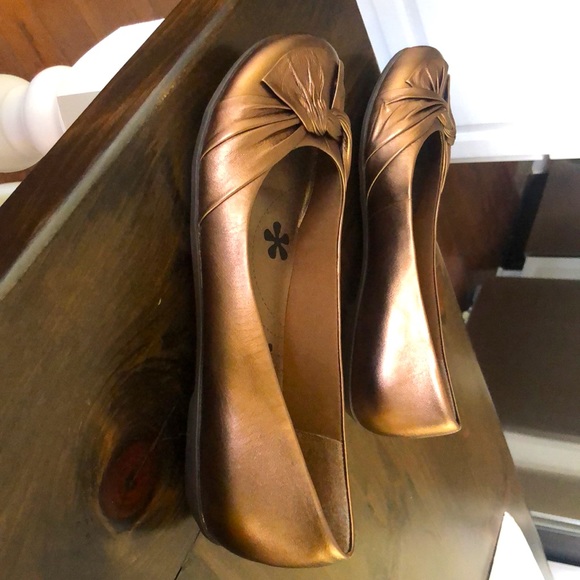 Bronze Nangelina BareTraps size 9.5 - Picture 6 of 6